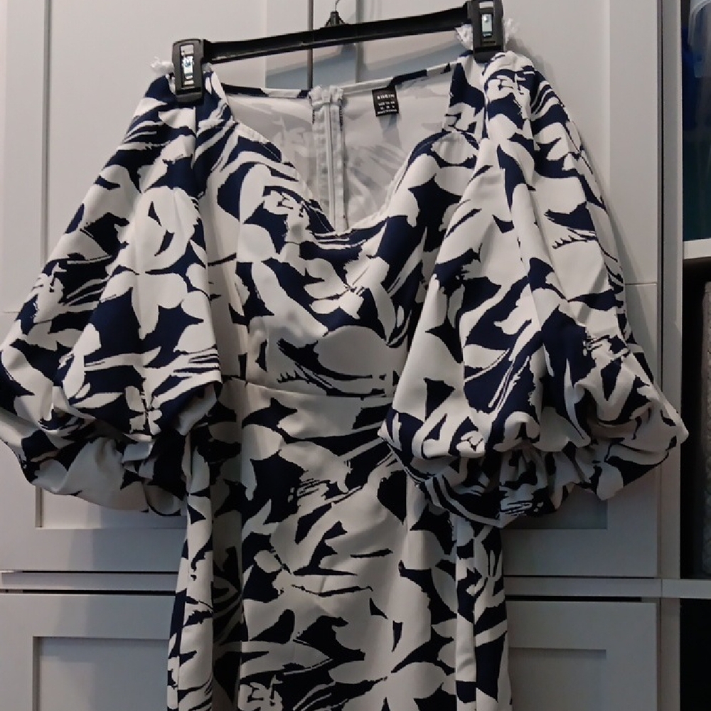 Navy and White Floral Dress with Puff Sleeves